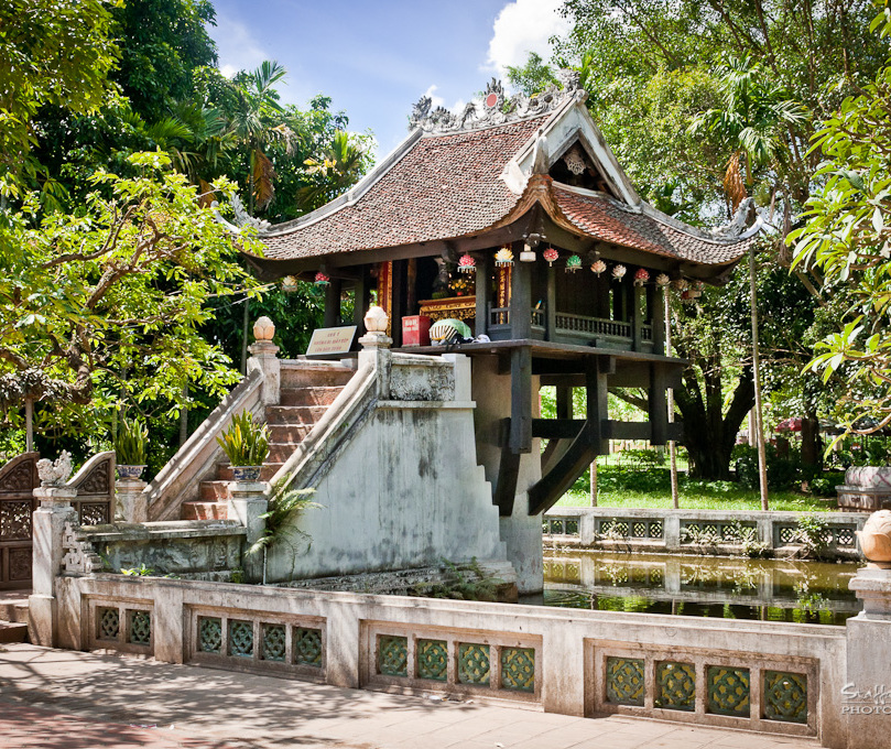 Tham quan chùa một cột (nguồn vi.wikipedia)