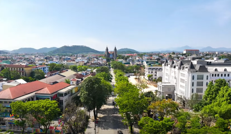 toa-tong-giam-muc-hue-1