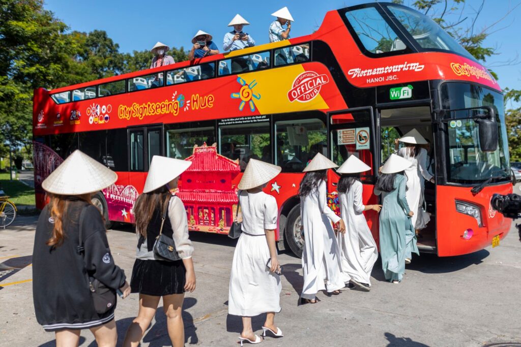 xe-buyt-2-tang-hue